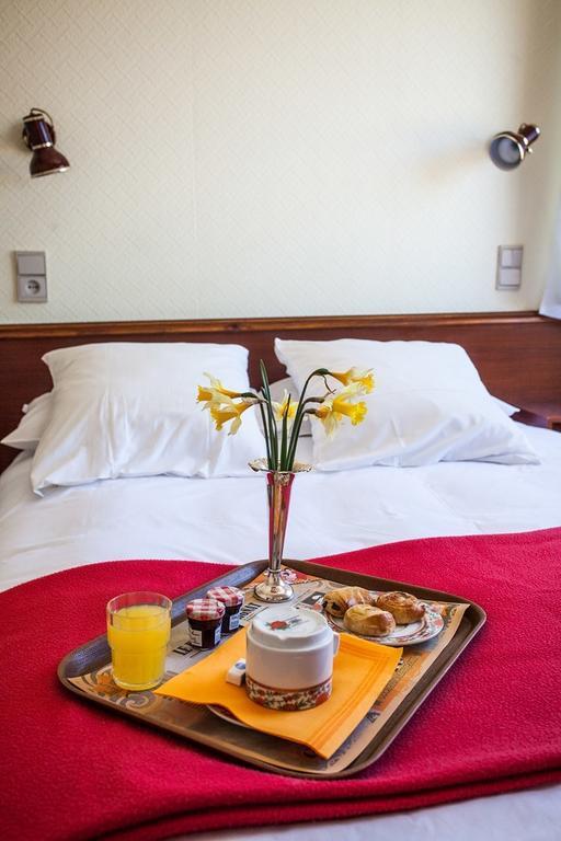 Hotel Beausejour Шодз-Эг Номер фото
