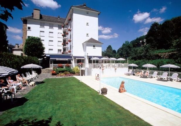 Hotel Beausejour Шодз-Эг Экстерьер фото