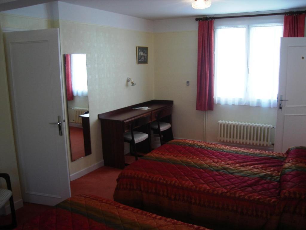 Hotel Beausejour Шодз-Эг Номер фото
